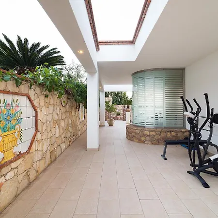 Belvilla By Oyo With Panoramic Sea View Pool Letojanni