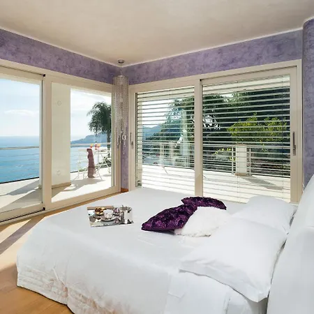 Belvilla By Oyo With Panoramic Sea View Pool * Letojanni