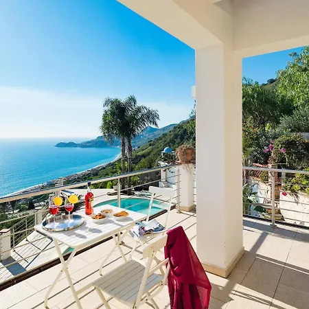 Villa Belvilla By Oyo With Panoramic Sea View Pool *