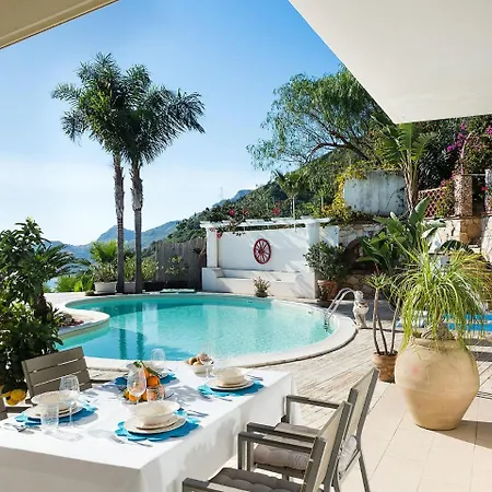 Belvilla By Oyo With Panoramic Sea View Pool * Letojanni
