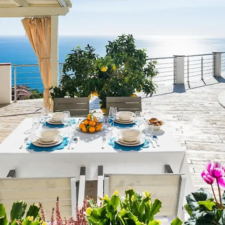 Belvilla By Oyo With Panoramic Sea View Pool